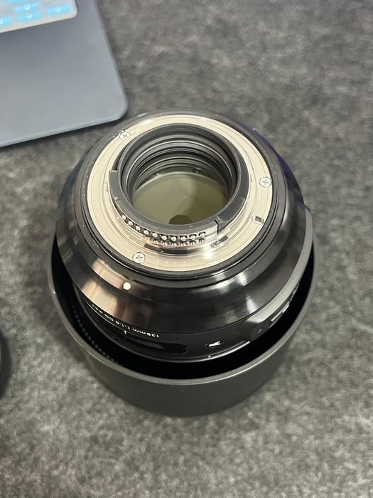 Vând/Schimb Sigma Art 135 1.8 Nikon F