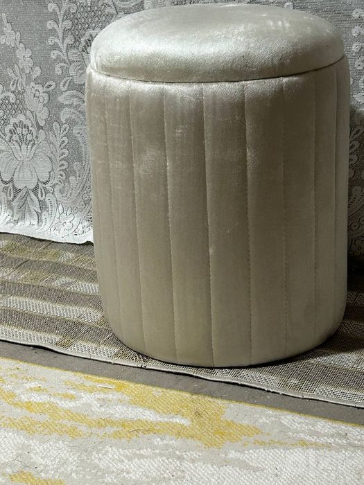 Sofa pufik zakaz
