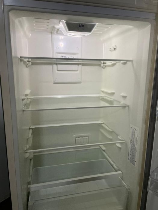 Продается холодильник