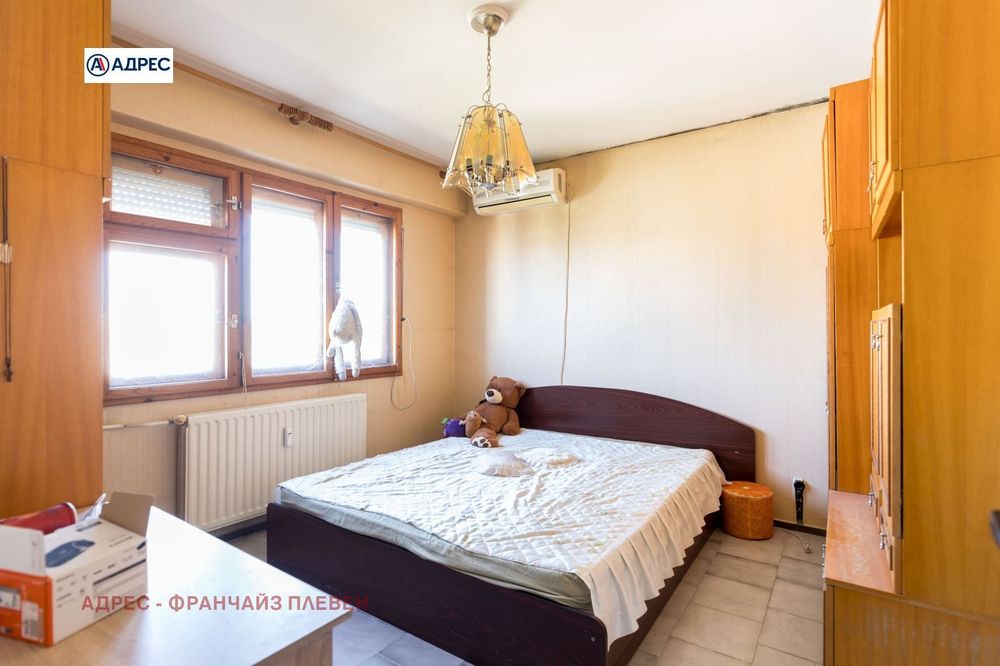 Продава се Двустаен апартамент в Плевен, Сторгозия - 59 кв.м за 1017 €/кв.м - Снимка #3
