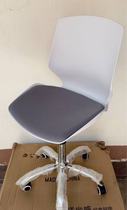 Стул для врачей лаборатория клиника лор врач стоматолог