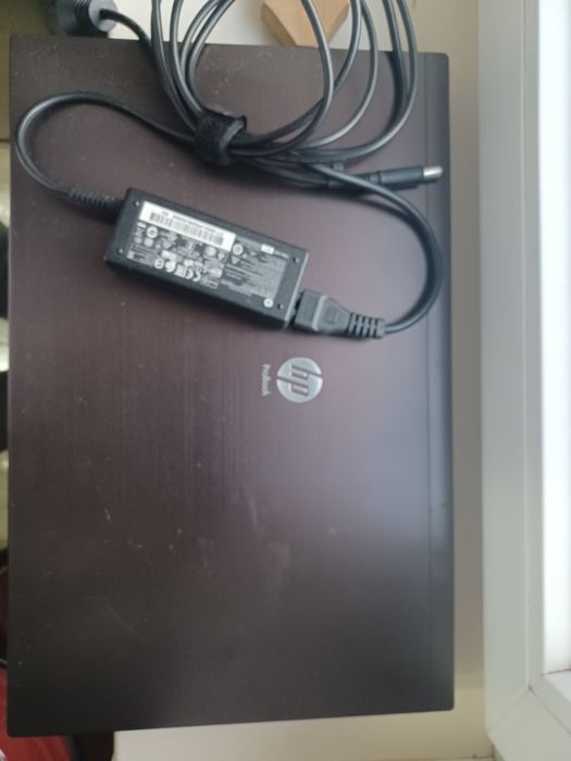 Vand laptop hp pt piese