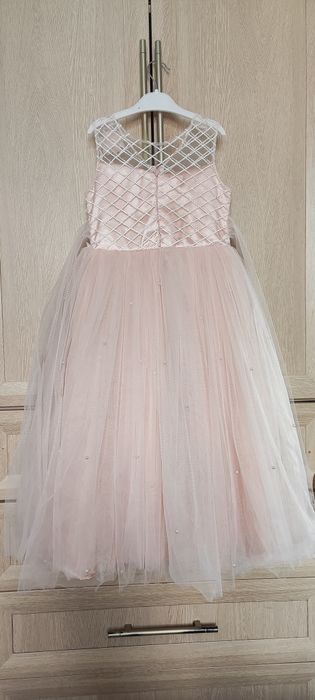 Платья на прокат