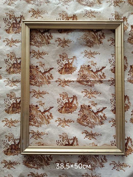 Продаются рамки для картин цена за все