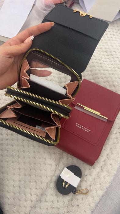 Чанта-портмоне в черно и бордо