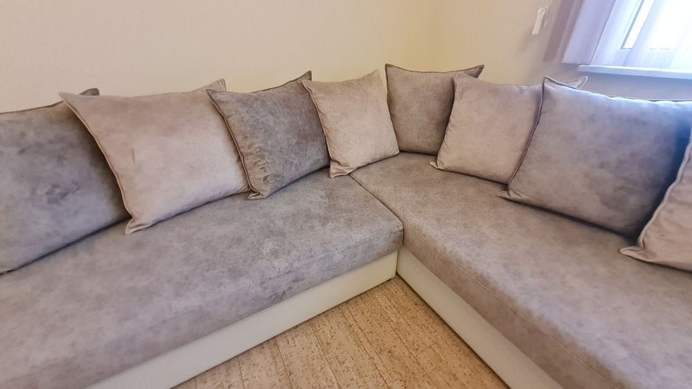 Диван тип лежанка с 2 ракли