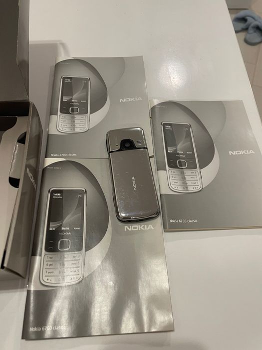 Nokia 6700 като нова