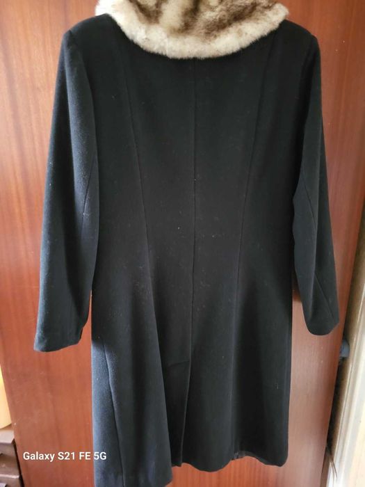 Дамско официално вълнено палто