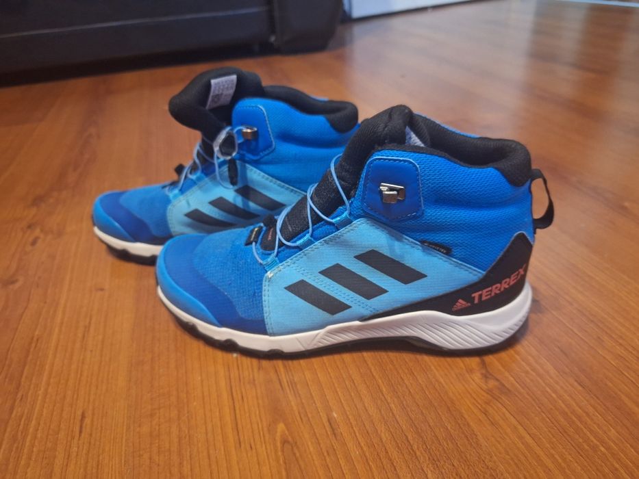 Обувки Adidas Terrex