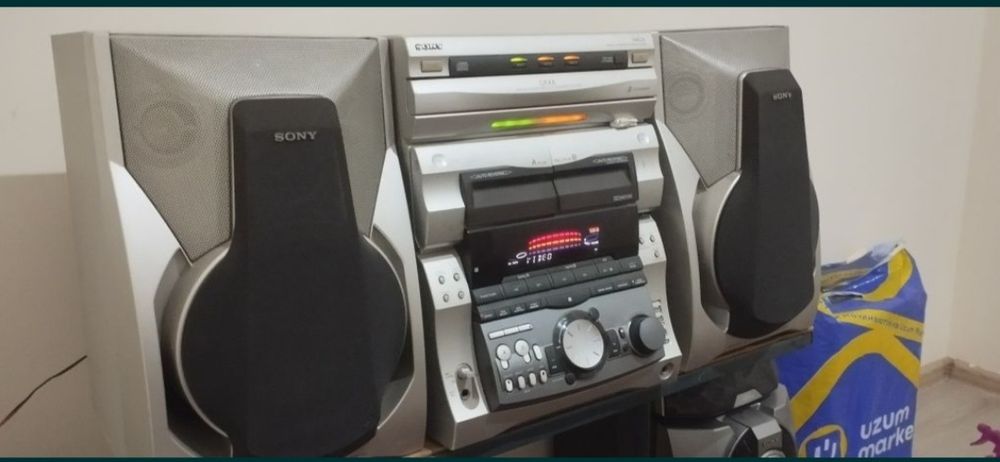 Sony muzikalniy sentr kami yoq