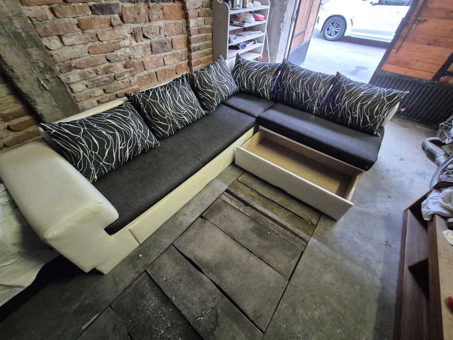 Диван  +  Секция