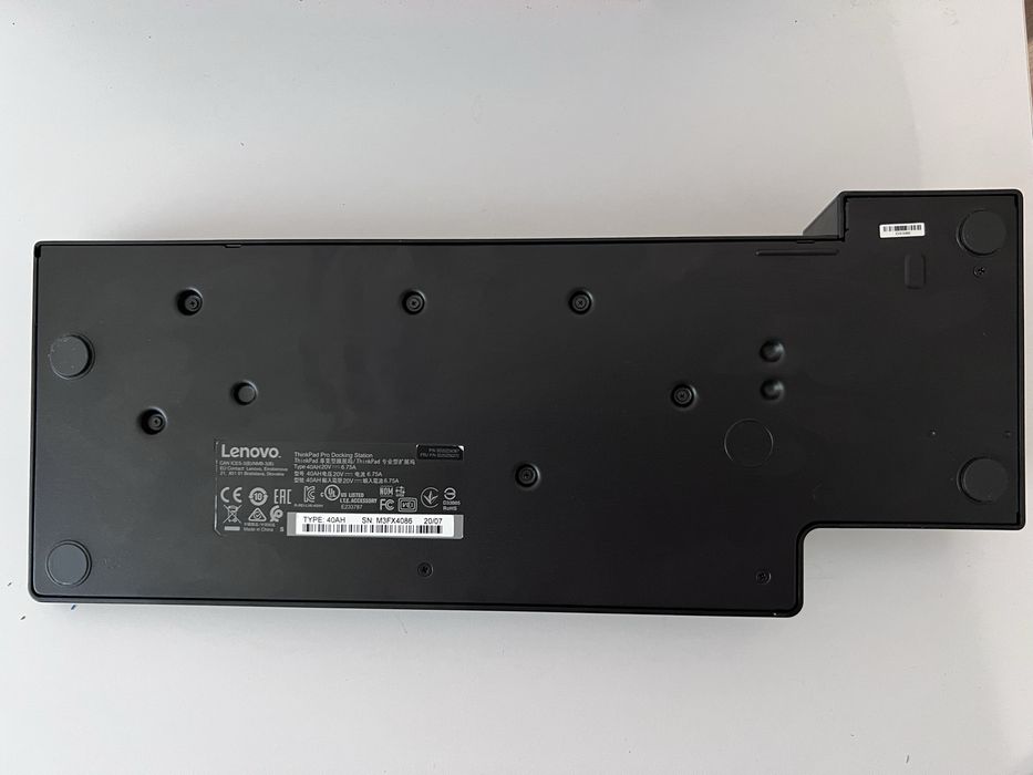 Продавам докинг станции Lenovo ThinkPad Pro (Модели 40AH и 40A1) – Отлично състояние