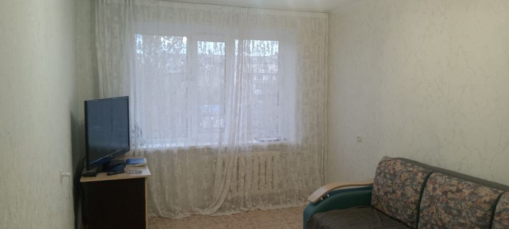 Сдам 2 ком.квартиру помесячно