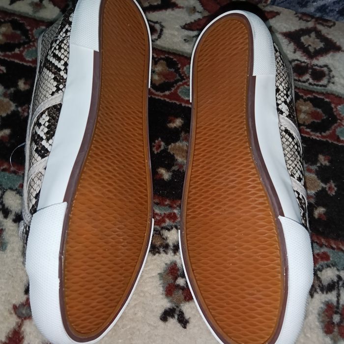 Adidași damă noi