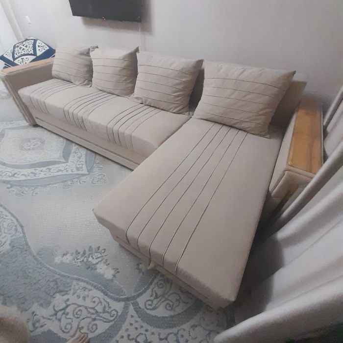 Продаются диван хороший. Город Астана