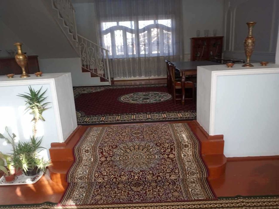 Участока сотилади 9.44+2,60=12 сотих, 2 этаж.  Срочно сотилади!