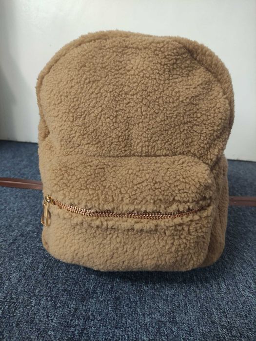 Дамска чанта Sinsay, малка дамска раница, нова, бежова раница