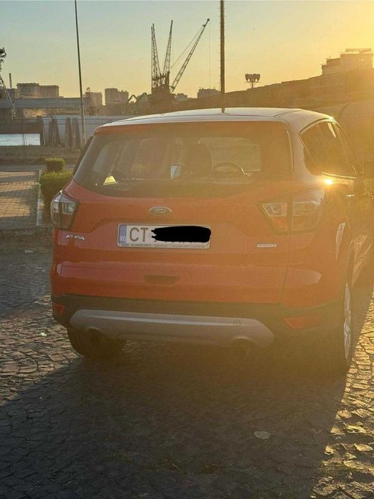 Vând Ford Kuga 2017, benzina, 10.550 euro negociabil