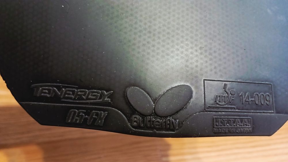 Vând față de paletă butterfly tenergy 05fx