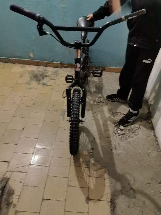 Продам срочно велик за 5000