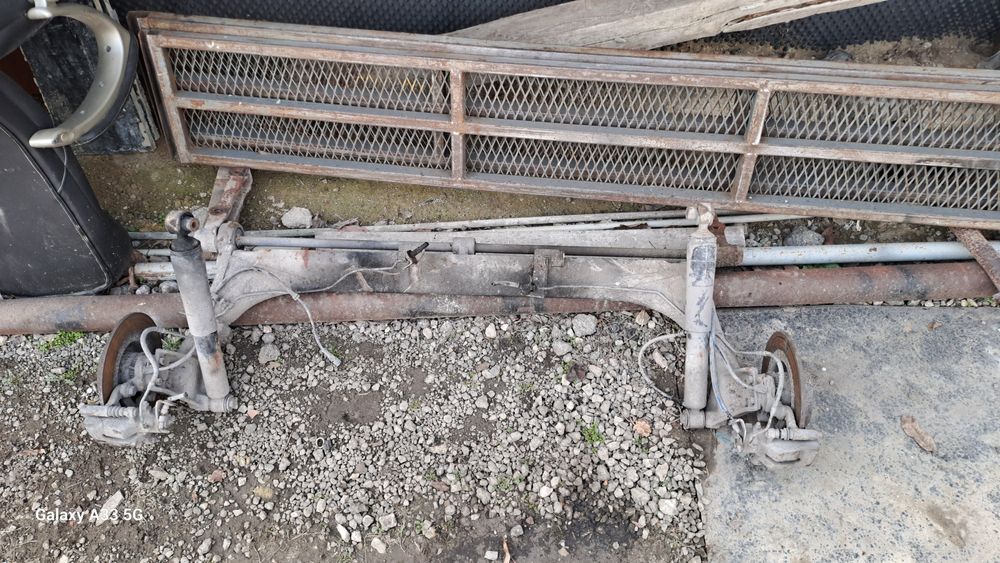 Заден мост за Рено Меган Сценик/Renault Megane Scenic