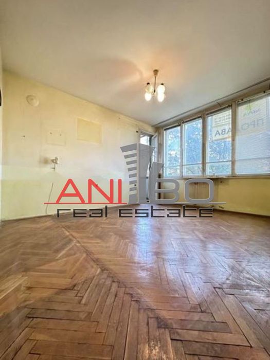 Продава се Тристаен апартамент в Варна, ВИНС - 120 кв.м за 2084 €/кв.м - Снимка #10