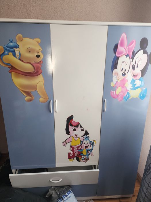 Ходунок, кровать, детский шкаф, манеж, коляски, детские вещи