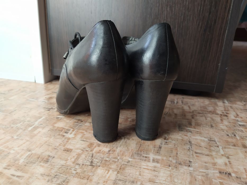 Кожаные ботильоны