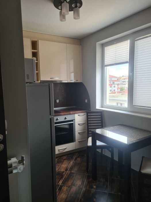 Дава се под наем Двустаен апартамент в София, Център - 40 кв.м за 351.9 € - Снимка #1