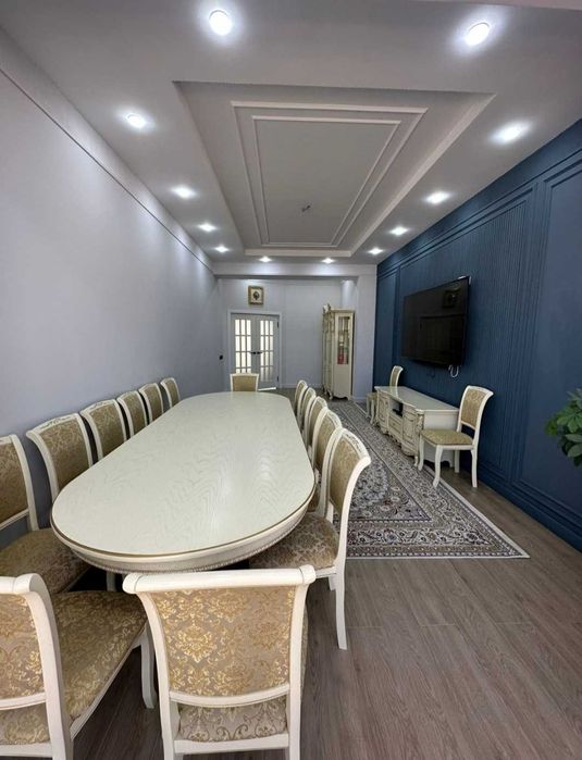 Стол гостиный продам