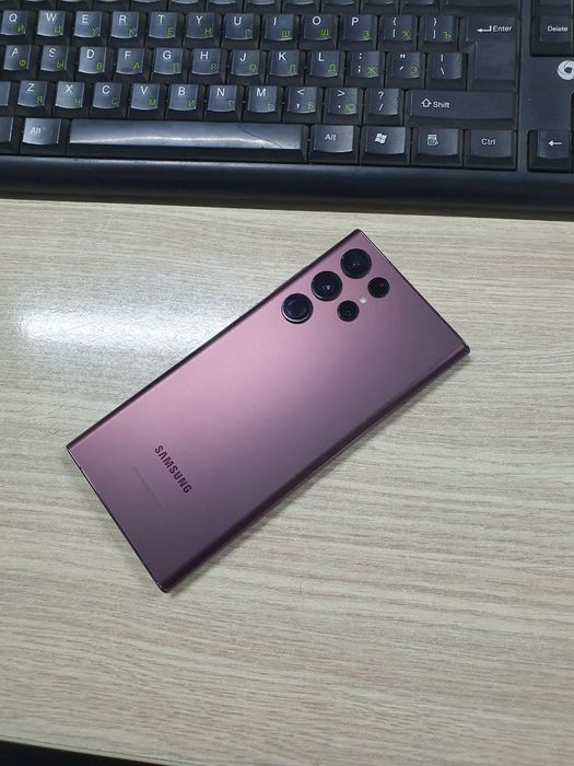 Samsung S22 ultra 256gb ideal