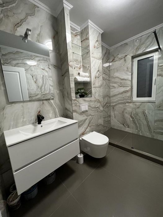 Inchiriez apartament în regim hotelier