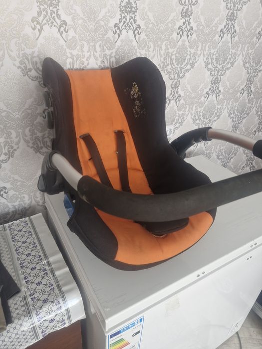 Продам детское автокресло