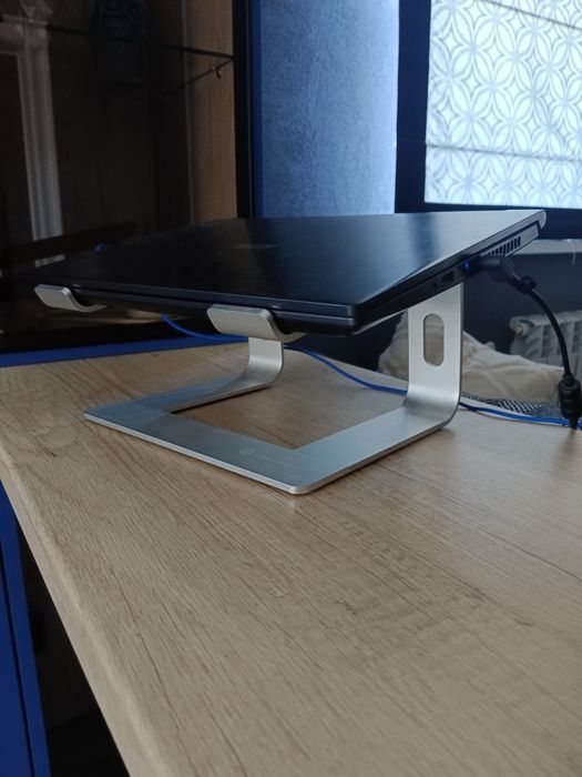 Продам подставку для ноутбука