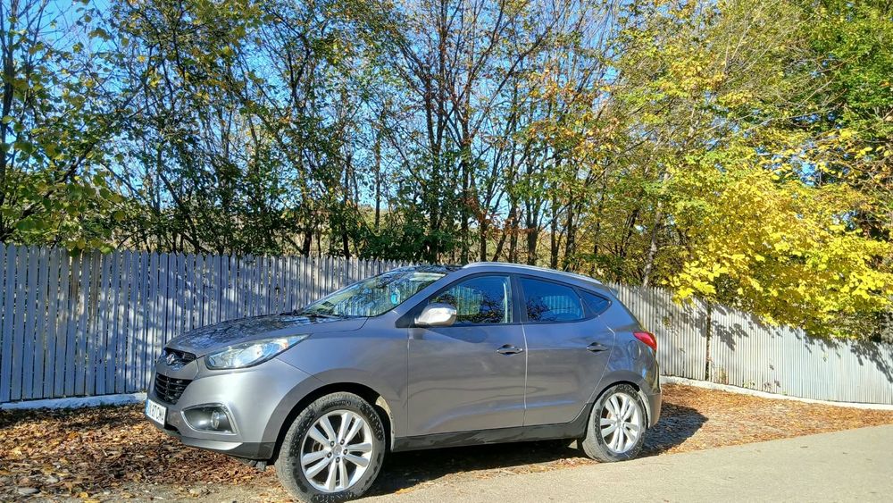 HYUNDAI ix35 2012 — imagine 2