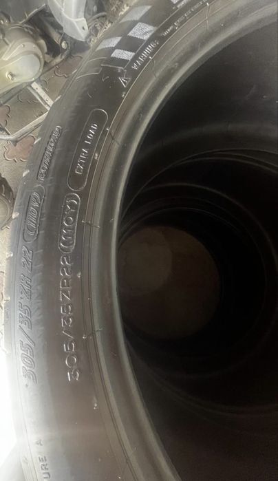 Продам резины Michelin Pilot Super Sport R22
