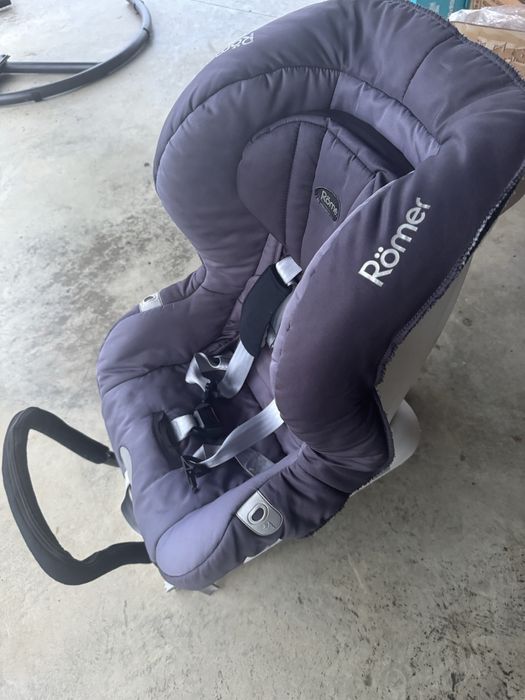 Стол за кола Britax Romer Maxi FIX