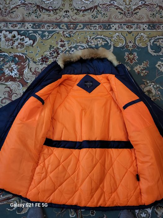 Продаётся новая зимняя куртка.