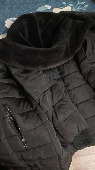 Отдам бесплатно куртки