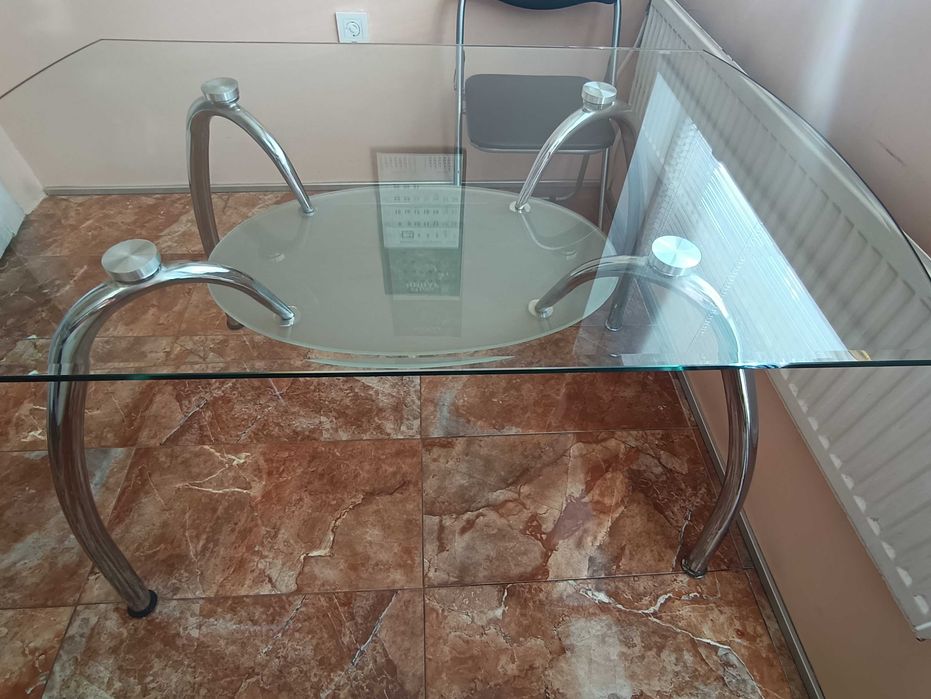 Маса стъклена трапезна 110/70