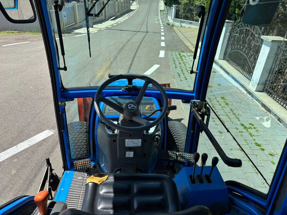 Tractor ISEKI 330 4x4