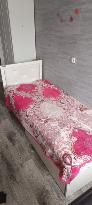 Кровать односпальная