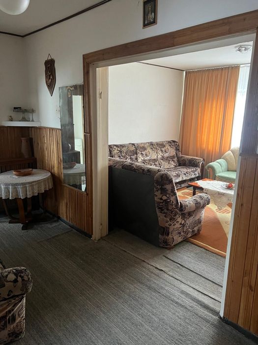 Vand apartament 4 camere