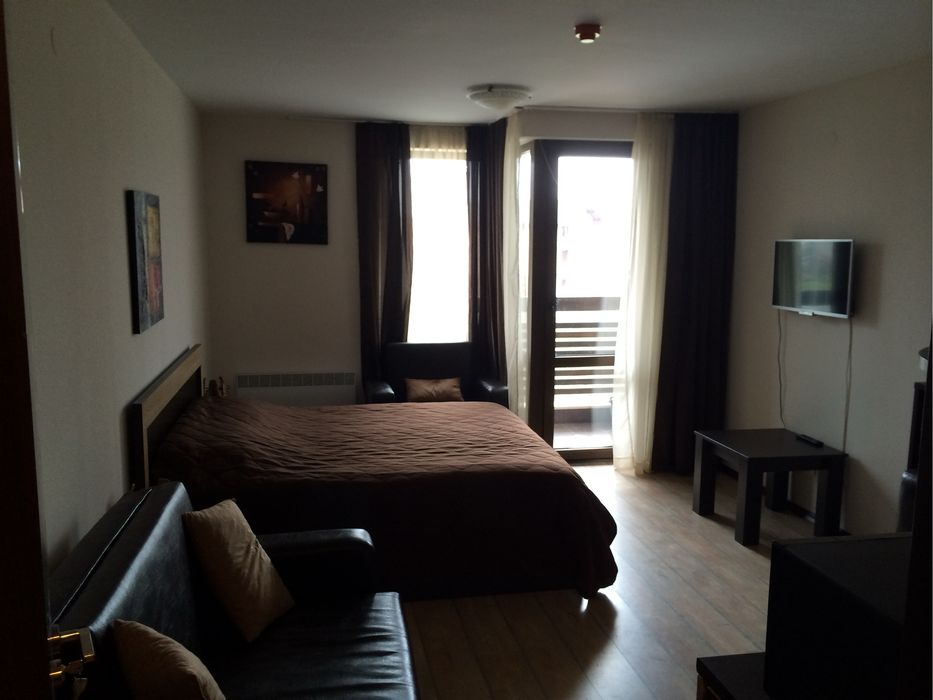 Давам под наем обзаведено студио к-с " Алпин Лодж "