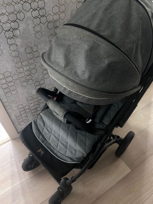 Продам детскую коляску