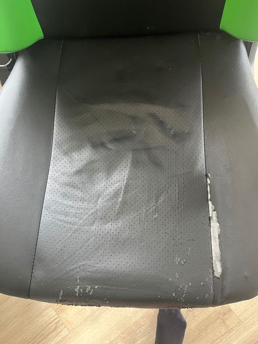 Продам игровое кресло, Razer Edition
