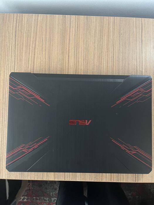 ASUS TUF Gaming FX504