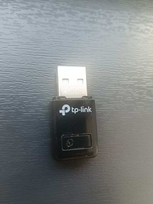 Adaptor wireless. TP - Link in stare bună. La 50 lei.