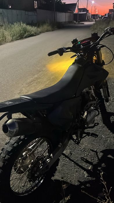 Эндуро 250,06 автозавод шлем подарок