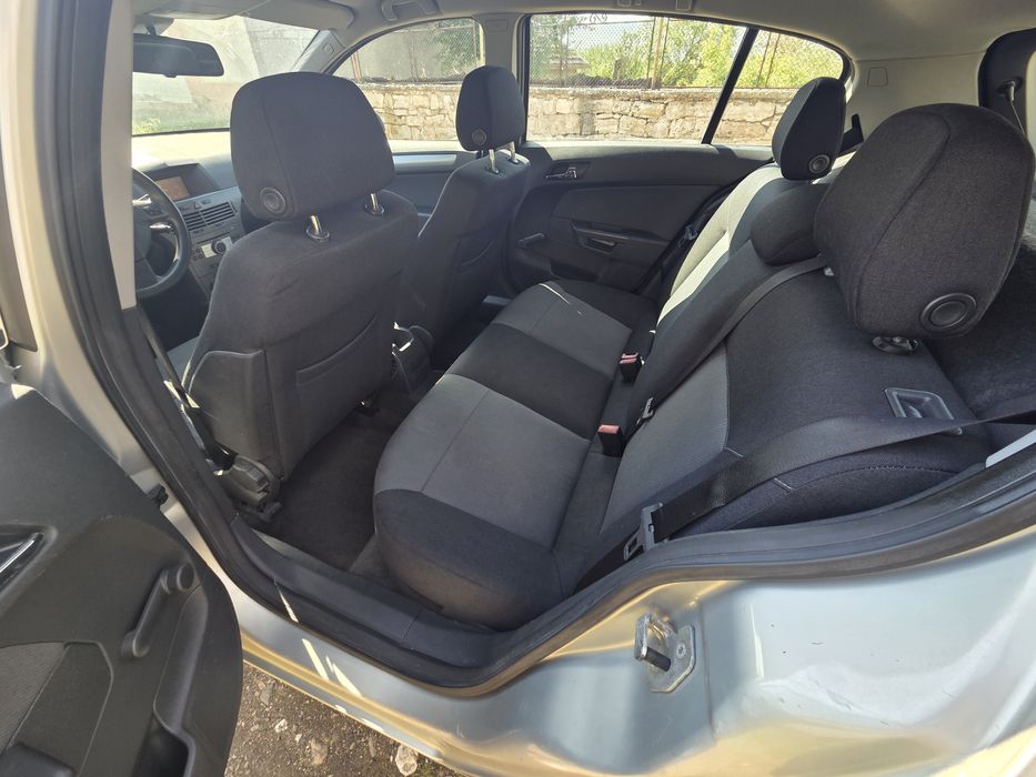 Opel Astra 1,4 бензин
